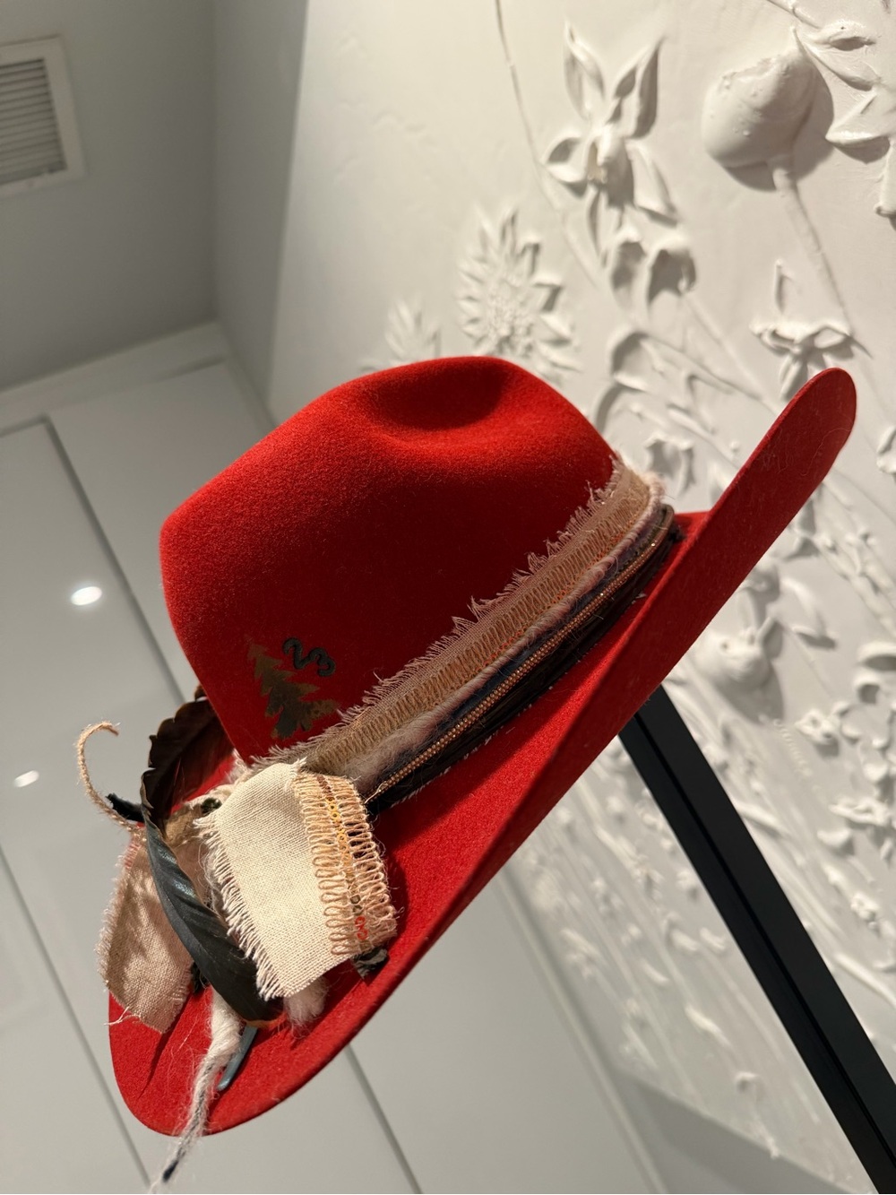 Red rare custom Kemo Sabe hat